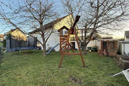 Haus zum Kaufen in Altensteig-Walddorf 350.000,00 € 136 m²