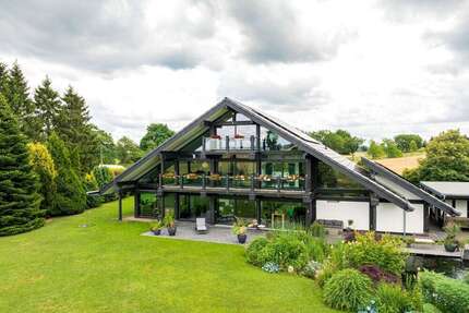 Haus zum Kaufen in Hellenthal 895.000,00 € 396 m²
