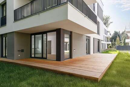 Wohnung zum Mieten in Berlin 2.140,00 € 112.68 m²