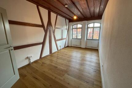 Lust auf Altbau-Charme mit modernem Wohngefühl in der Nürnberger City?? Direkt einziehen und wohlfühlen!