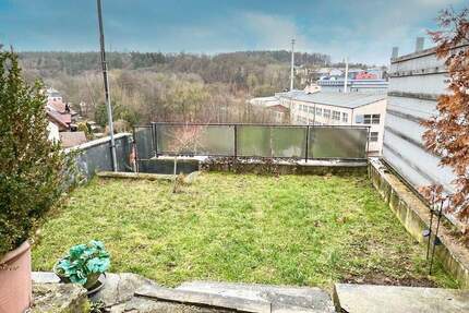 Mittendrin im Leben - Ein, Zwei-Familienhaus sucht eine neue Familie ! - Neustadt an der Waldnaab