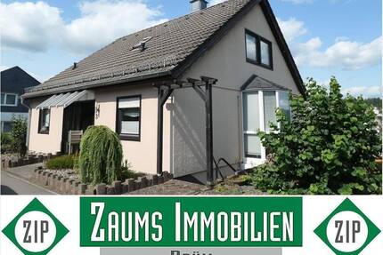 Einfamilienhaus mit Balkon in Zentrumsnaher Stadtlage mit gr. Garage mit Unterbau - Prüm Niederprüm