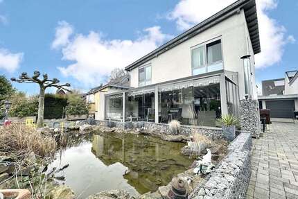 Haus zum Kaufen in Neuss 1.493.000,00 € 370 m²