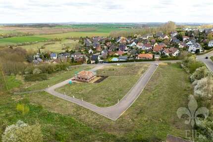 Grundstück zu verkaufen in Hermsdorf 119.160,00 € 662 m²