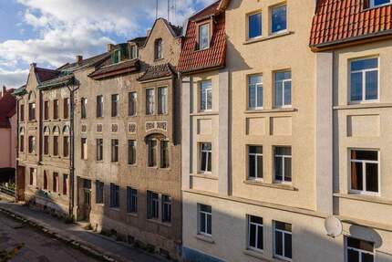 Bauträger aufgepasst! 2 unsanierte MFH mit 836 m² Wfl. in Gera!