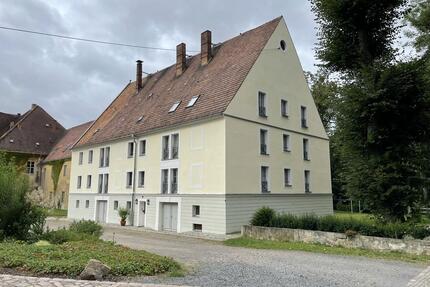 Ruhig gelegene 2-Zimmer-Wohnung auf Schloss Schieritz - Klipphausen