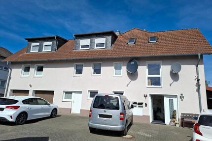 Mehrfamilienhaus mit drei abgeschlossenen Wohneinheiten - Ebsdorfergrund