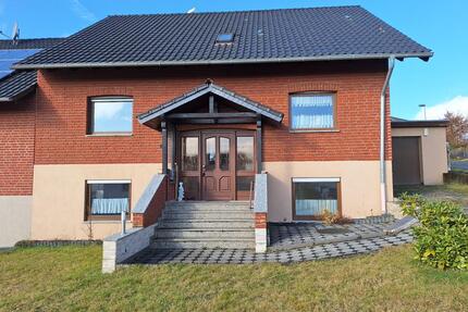 ZweifamilienhausEinfamilienhaus mit Einliegerwohnung-Bohlscheid - Eitorf