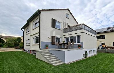 EIN ZUHAUSE MIT MÖGLICHKEITEN - 695.000,00&nbsp;EUR Kaufpreis, ca.&nbsp; 160,00&nbsp;m&sup2;&nbsp;Wohnfl&auml;che in Sindelfingen (PLZ: 71063)