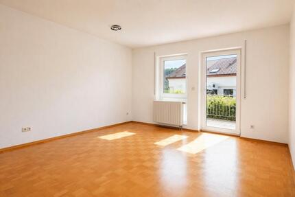 Bezugsfreie 3-Zimmer-Wohnung mit Terrasse, Innenhof & Stellplatz - Aalen Ebnat