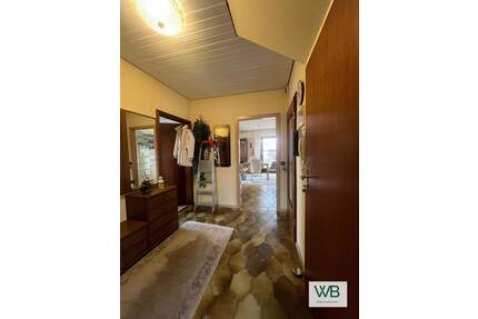 Osloß - Einfamilienhaus mit Einliegerwohnung in toller Lage mit Erbpachtgrundstück