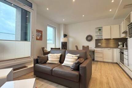 Lichterfüllte Ferienwohnung mit Panorama-Dachterrasse und Strandflair - Binz