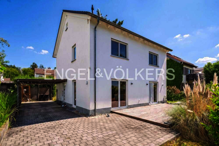 Haus zum Mieten in Neu-Isenburg 2.680,00 € 140 m²