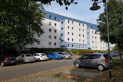 ++ Wohlfühlen mit Balkon ++ - 410,00&nbsp;EUR Kaltmiete, ca.&nbsp; 68,13&nbsp;m&sup2; in Bergen auf Rügen (PLZ: 18528)