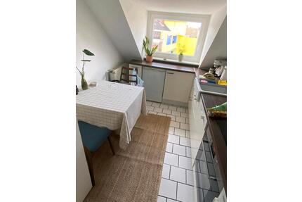 1-Dachgeschoss-Wohnung 34m² in Köln Sülz