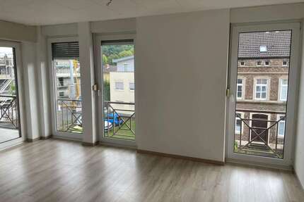 Wohnung zum Mieten in Hennef 1.644,00 € 137 m²