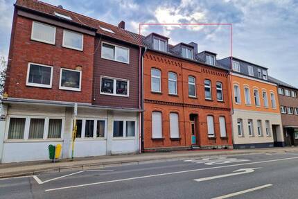 Kleines Mehrfamilienhaus - großer Garten - Wohnung frei. - Oberhausen Sterkrade-Mitte