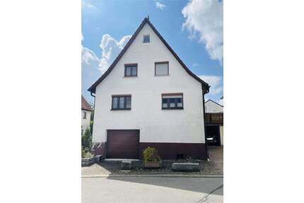 Wohnen in Zentraler Lage - 249.000,00&nbsp;EUR Kaufpreis, ca.&nbsp; 136,00&nbsp;m&sup2;&nbsp;Wohnfl&auml;che in Jettingen (PLZ: 71131) Unterjettingen