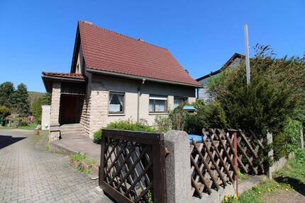Handwerker aufgepasst - Einfamilienhaus mit Potenzial in Friedrichroda sucht neuen Eigentümer
