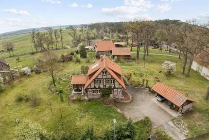 Haus zum Kaufen in Wietze 950.000,00 € 213 m²