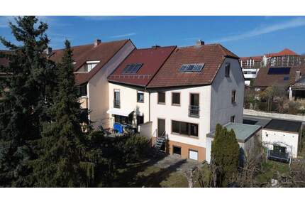 Doppelhaushälfte mit Garage und Kfz-Stellplatz in Herzogenaurach-Nähe Rehaklinik