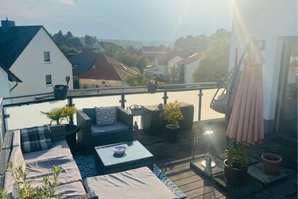 Schöne 4-Zimmer Wohnung mit zwei Dachterassen im Groner Altdorf - Göttingen