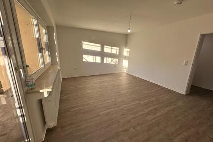 Rundum saniert: 3-Zimmer-Wohnung mit Balkon - Garmisch-Partenkirchen Breitenau