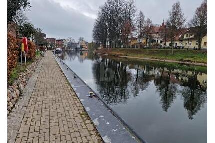 FLUßAUFWÄRTS IM BLICK - 279.000,00&nbsp;EUR Kaufpreis, ca.&nbsp; 152,00&nbsp;m&sup2;&nbsp;Wohnfl&auml;che in Plau am See (PLZ: 19395)