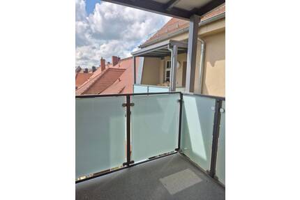 Schöne Aussichten aus dem 4. Obergeschoß und Wohnkomfort vereint - Löbau
