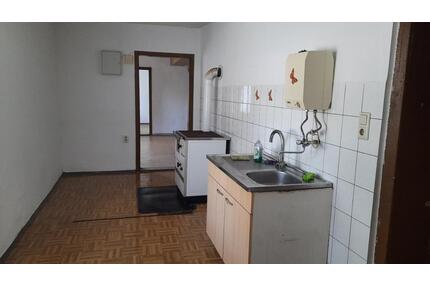3 Zimmer, Küche, Bad, helle Erdgeschosswohnung - Salzatal