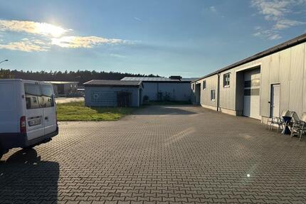 Produktionshalle und Lagerhalle zu vermieten - Georgensgmünd