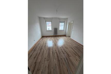 Mietwohnung - 650,00&nbsp;EUR Kaltmiete, ca.&nbsp; 75,00&nbsp;m&sup2; in Saarbrücken (PLZ: 66126) West