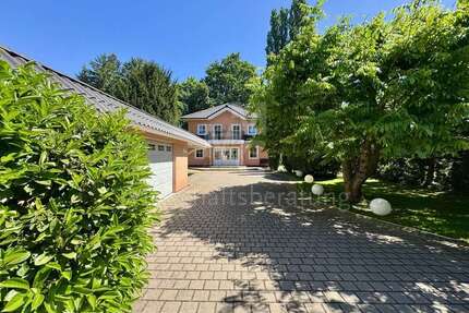 Haus zum Kaufen in Hannover Kirchrode 1.600.000,00 € 185 m² - Hannover / Kirchrode