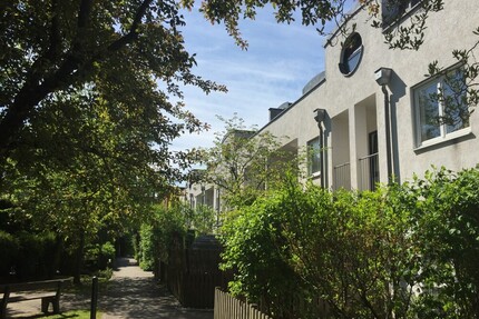 2,5-Zimmer Maisonette Wohnung mit zwei Terrassen und Garten - Ottobrunn