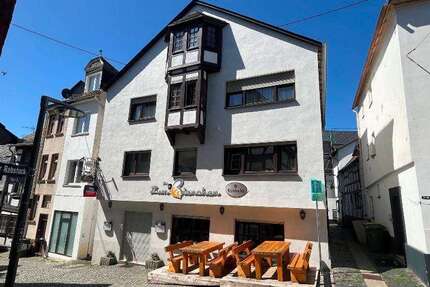Haus zum Kaufen in Montabaur 845.000,00 € 390 m²