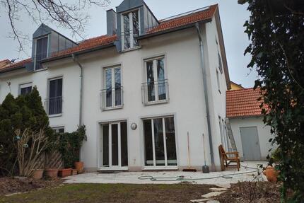 schön ruhig und doch zentral in Erding: komplettes Einfamilienhaus mit Garten