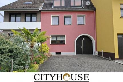 CITYHOUSE: Einfamilienhaus mit viel Platz, Dachterrasse, Traumgarten, Stellplatz für Wohnmobil, PKW - Bornheim / Walberberg