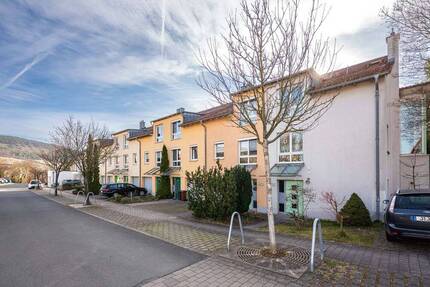 bezugsfreies Reihenmittelhaus mit Jenzig- und Fuchsturmblick - Jena Wenigenjena