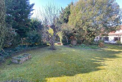 Großes Grundstück in Mannheim Rheinau mit Altbestand zum Abriss! - Mannheim / Rheinau