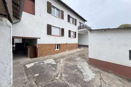 Haus zum Kaufen in Essenheim 399.800,00 € 178.5 m²