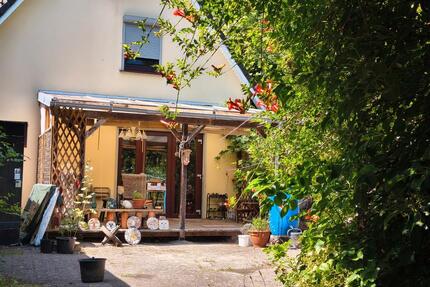 Geräumiges Einfamilienhaus mit individuell-künstlerischer Note - Hambergen
