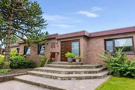 Haus zum Kaufen in Nordenham 427.000,00 € 199 m²