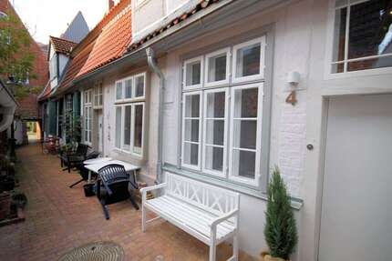 Haus zum Mieten in Lübeck 1.300,00 € 70 m²