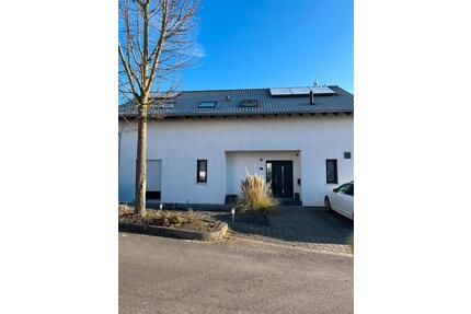 Einfamilienhaus in ruhiger Ortsrandlage - Beltheim