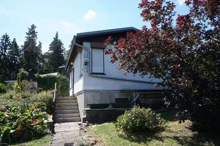 Haus zum Kaufen in BahratalMarkersbach 58.000,00 € 64 m² - Bahratal/Markersbach