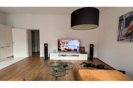 Schelfstadt, 2 Zi Whg, großer Balkon, Garten, EBK, Keller - Schwerin Altstadt