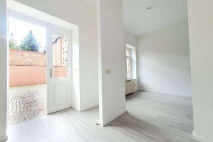 Wohnung zum Mieten in Erfurt 355,00 € 25.46 m²