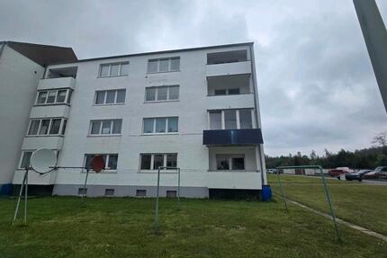 Bezahlbare schöne 3 Zimmer Wohnung EG mit Garage - Marsberg