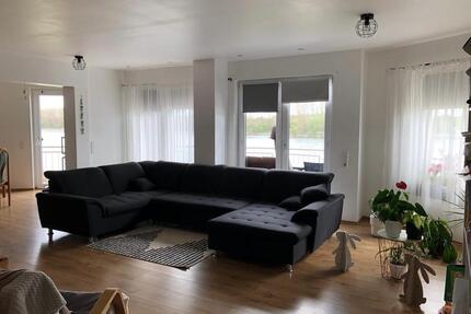 Moderne 3-Zimmer-Wohnung mit Balkon in einzigartiger Architektur - Bornheim
