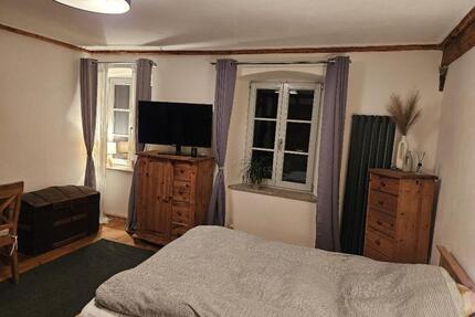 Schönes, großes möbliertes Zimmer in Rehau zu vermieten